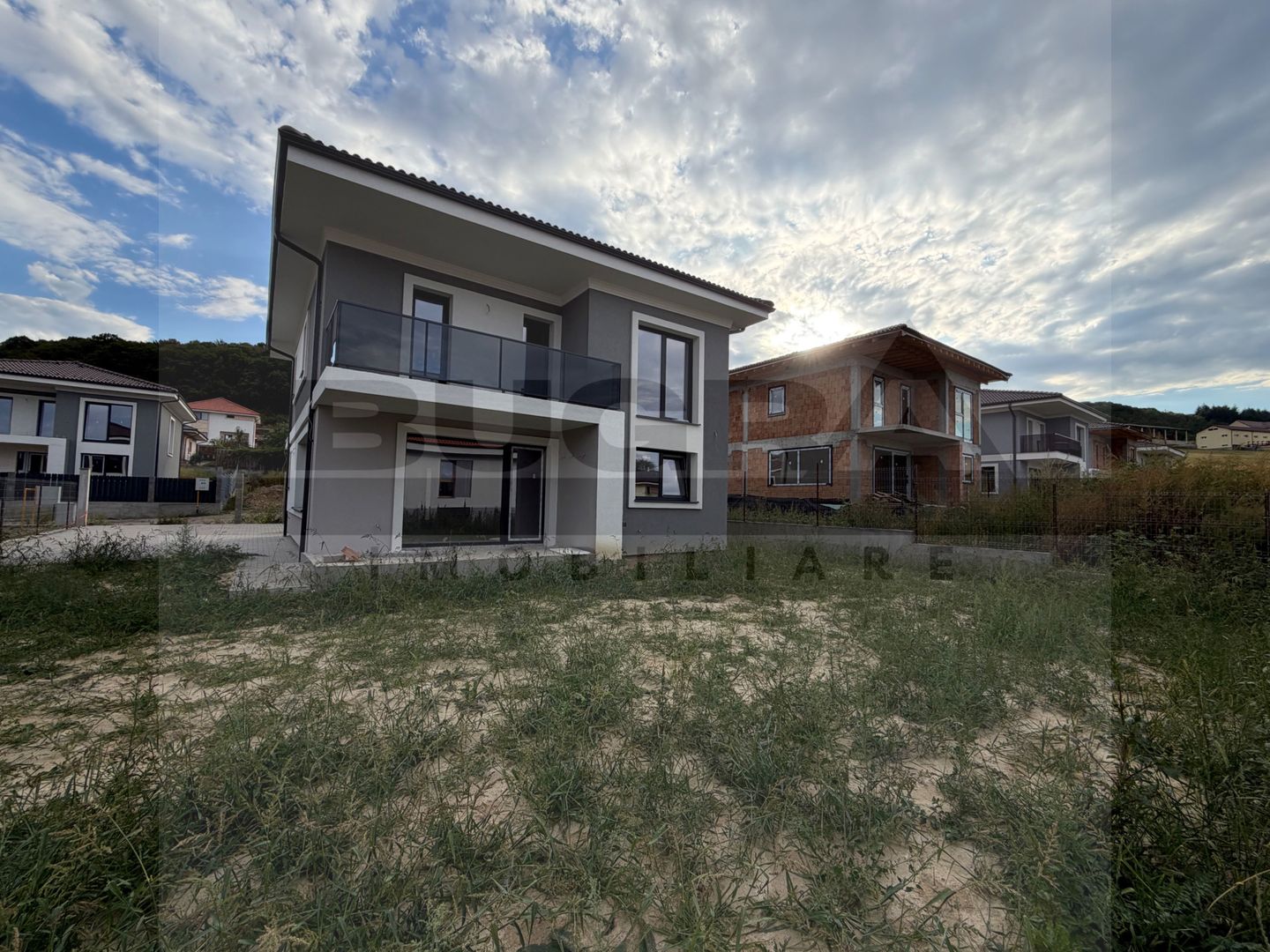 Casa individuala moderna de 120mp, teren 500mp, zona Chinteni - Poză 13