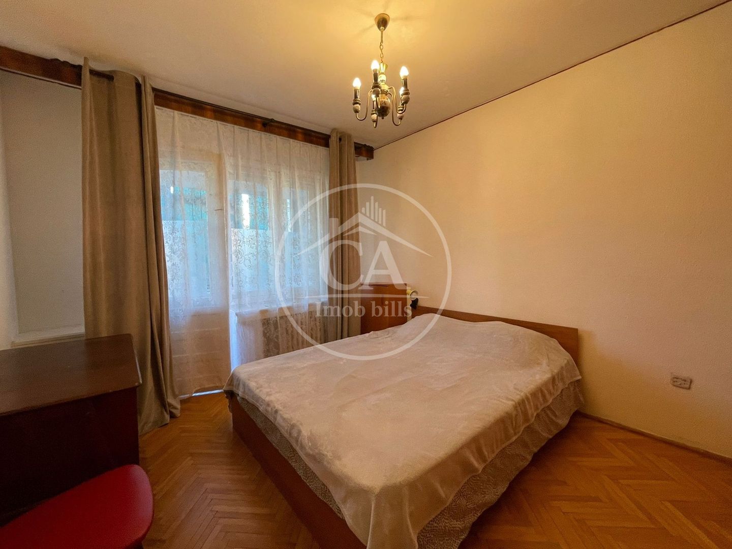 Apartament de închiriat cu 5 camere în zona Ultracentrală, Oradea - Poză 1