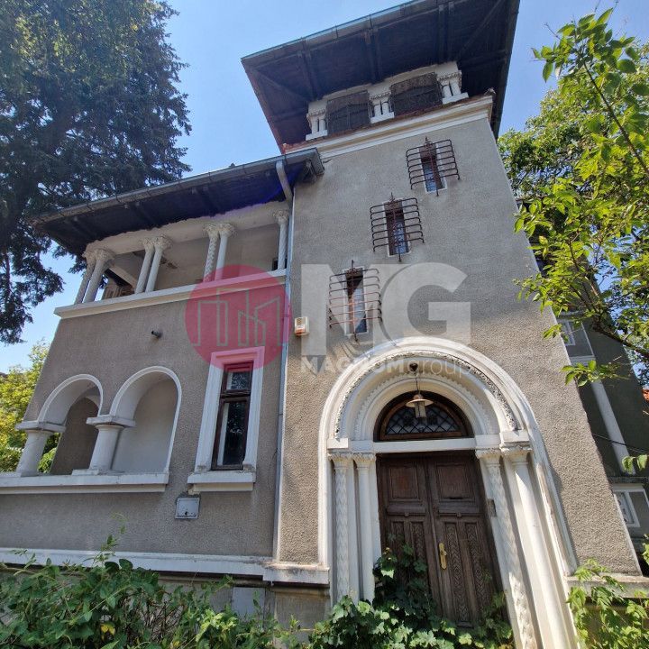 Vila cu arhitectura deosebila de vanzare- Primaverii- televiziune - Poză 1