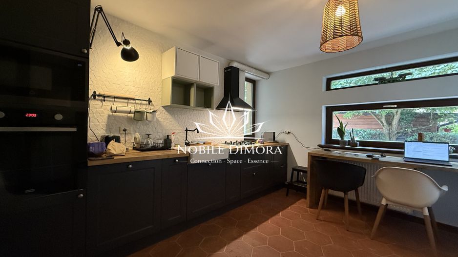Casa unica in Timisoara: 5 camere - 3 bai - 2 garaje - 950 mp de teren - Poză 12