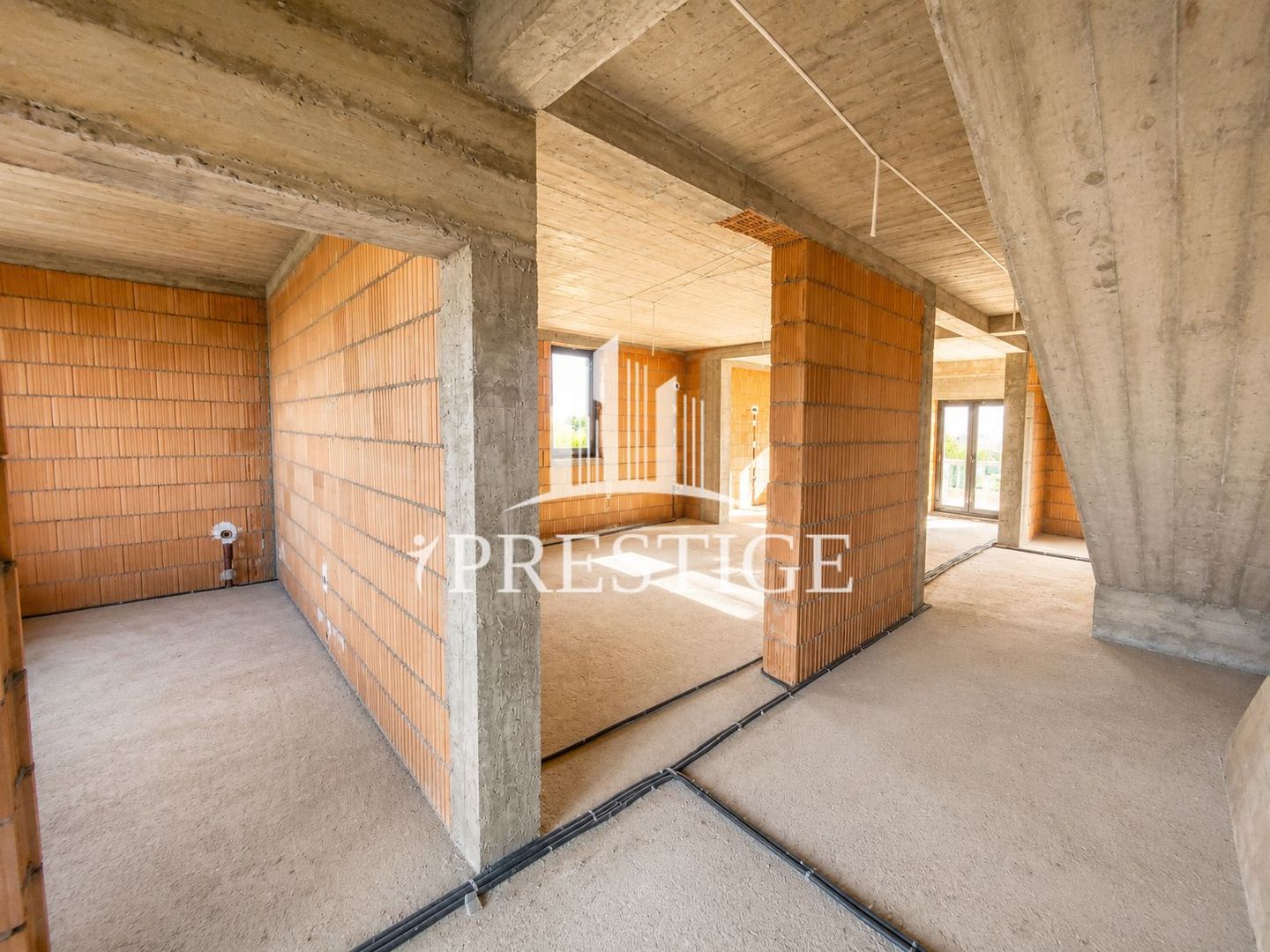 CASĂ DE VÂNZARE P+E | 263 MP UTILI | TEREN 500 M | GARAJ | VETERANI - Poză 3