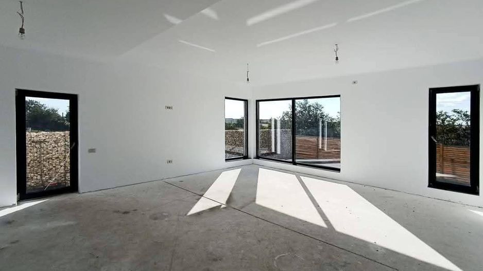 CASĂ DE VÂNZARE – VALU LUI TRAIAN - Poză 4