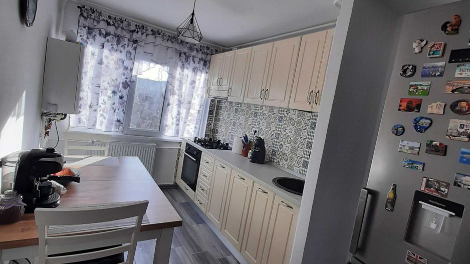 Apartament 4 camere renovat complet – Micro 16, Galați – 81 mp utili - Poză 1