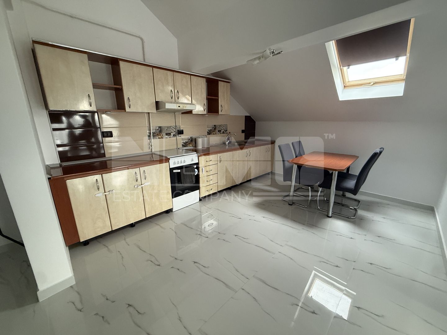 Apartament 3 camere | 80 MP | Curte si parcare | 62.000 EURO - Poză 9