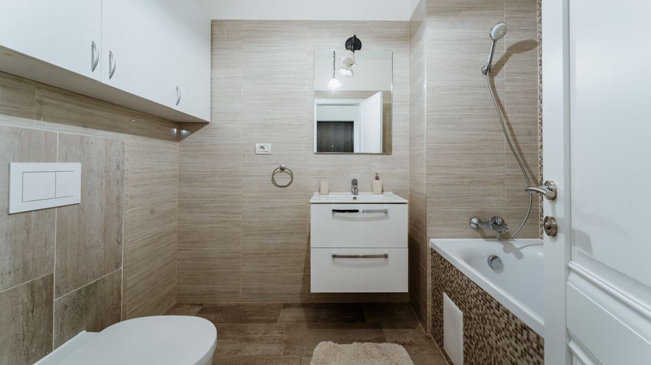 Apartament la Adora de închiriat - Poză 4
