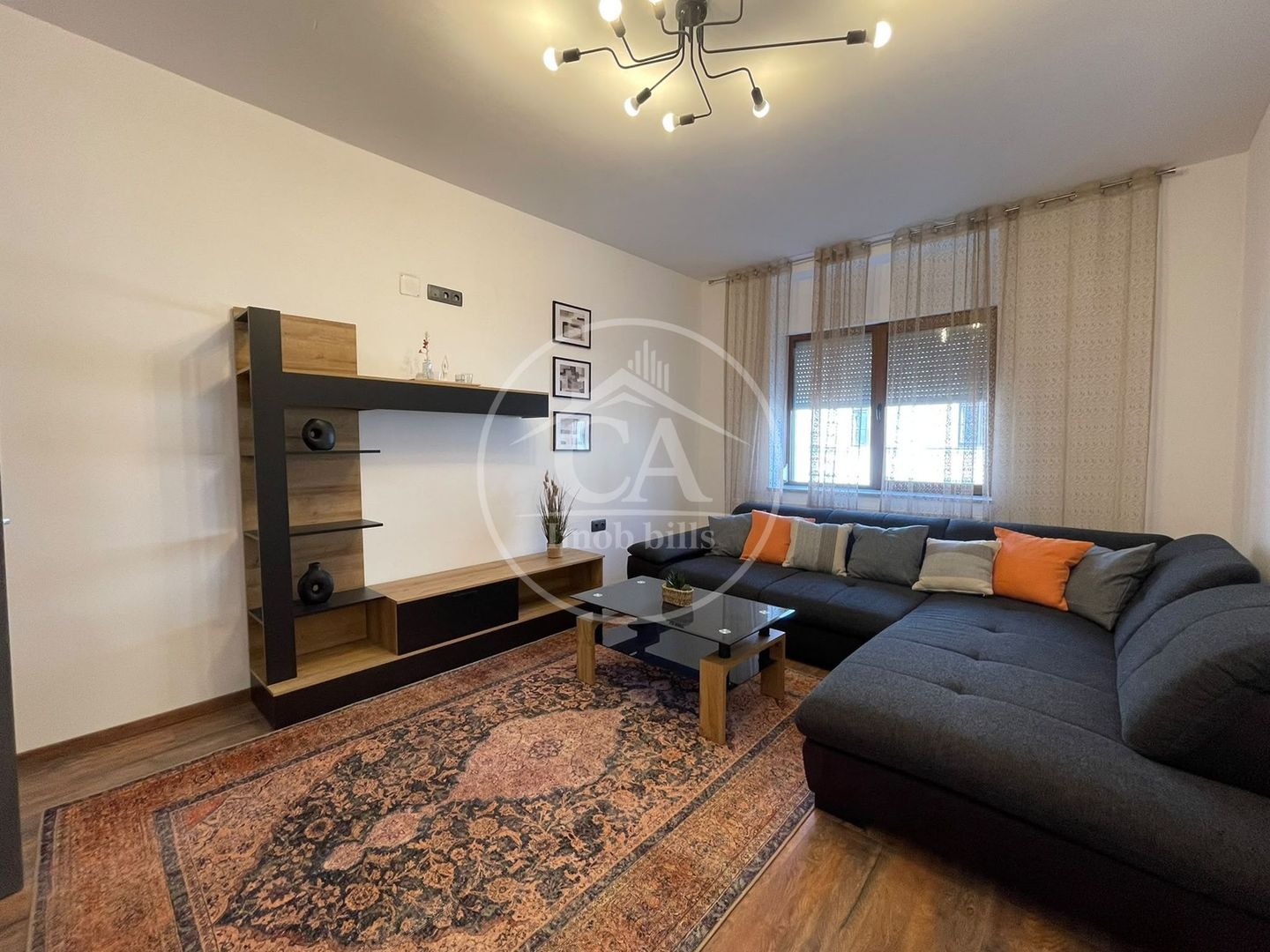 Apartament cu 2 camere de inchiriat in zona ultracentrala, Oradea - Poză 1