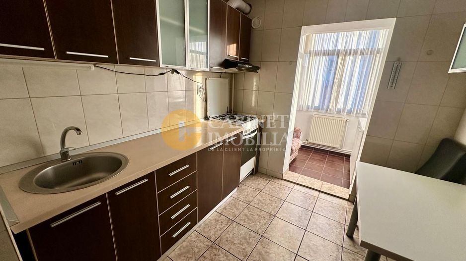 Nicolina- Etaj 3 - 2 Camere Decomandat Bloc 1986 - Poză 6