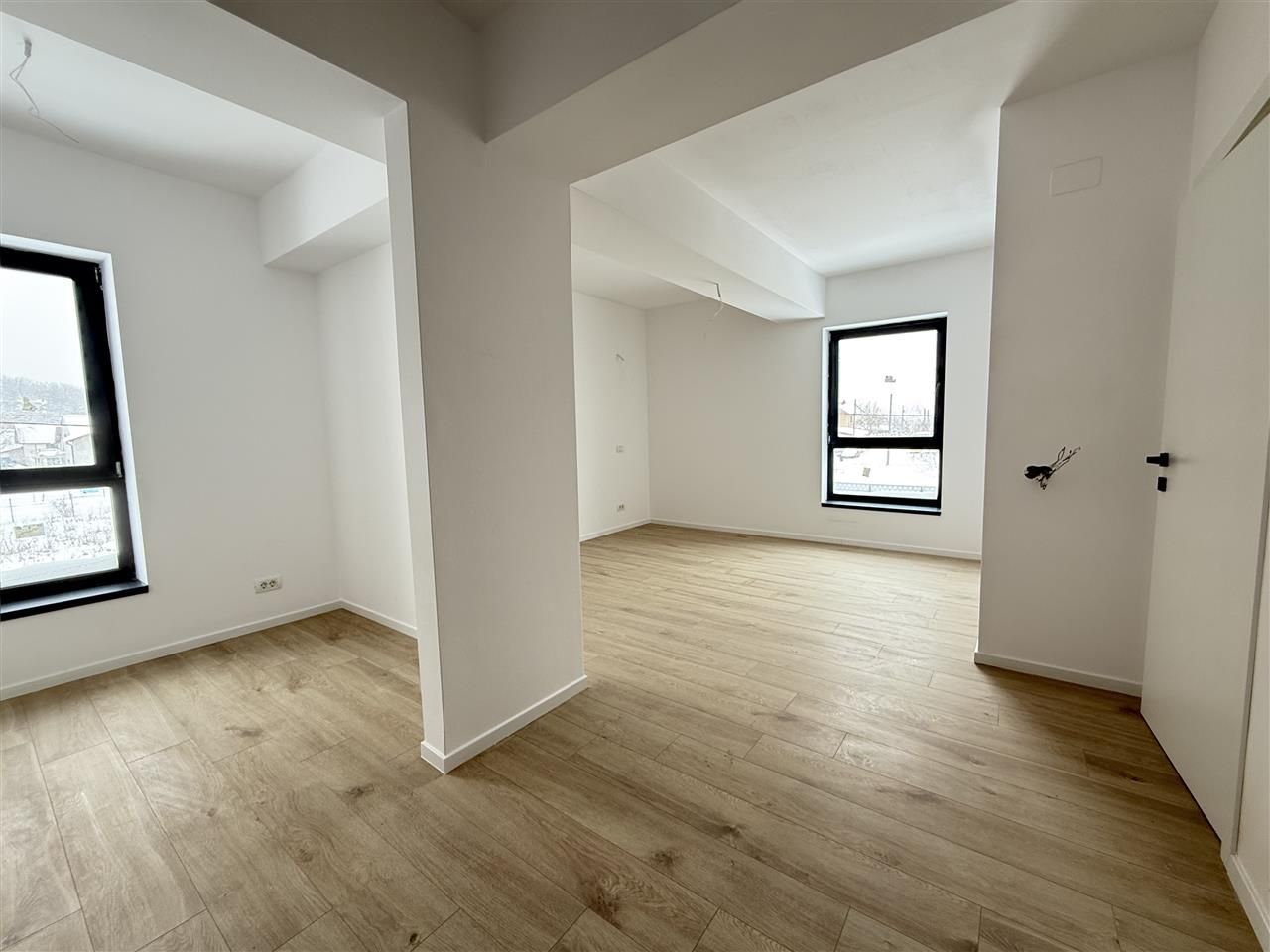De vanzare Vila Str. Daliei - Petresti Corbeanca Ilfov - Poză 12