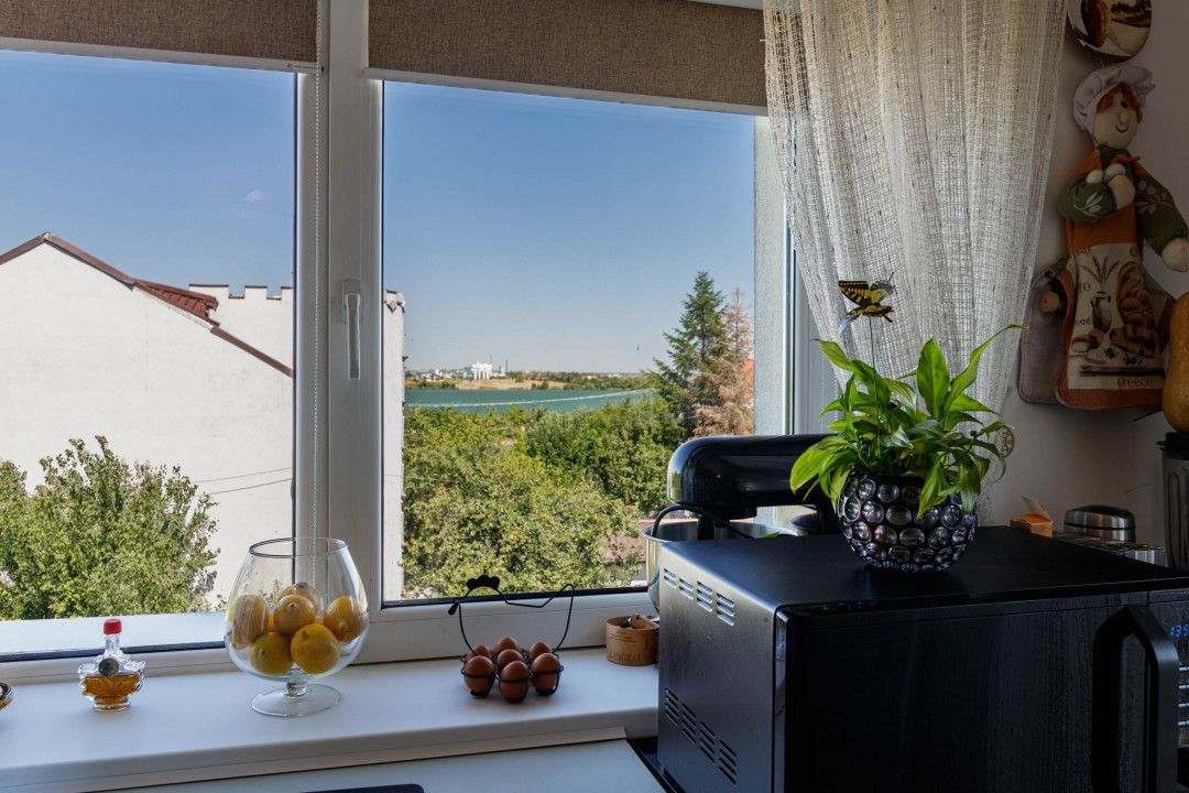 Clădire modernă, versatilă, cu terasă panoramică – locuință sau business - Poză 4