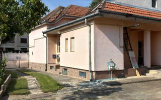 Casă deosebită cu grădină liniștită aproape de centru - Poză 2