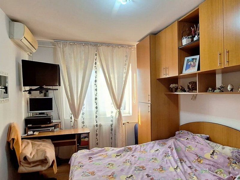 Apartament 3 camere decomandat 2 bai Bloc 1986 Apusului-str. Alesd - Poză 10