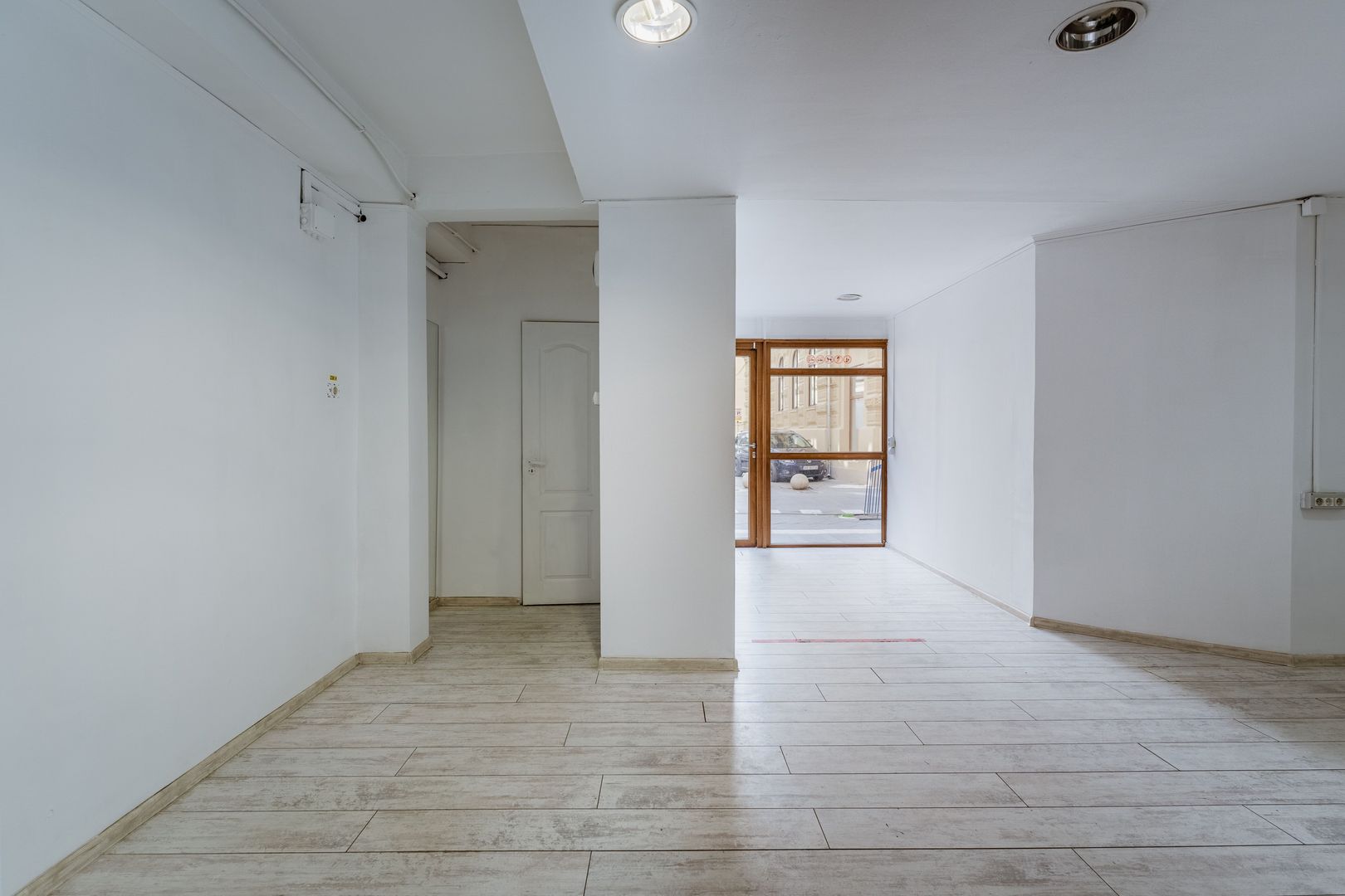 Spațiu comercial pe strada Mețianu - Poză 22