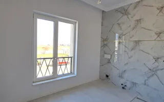 Duplex spatios cu garaj si pereti dublii - Poză 18