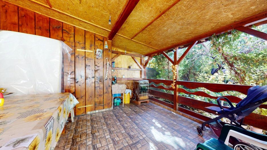 ANDRONACHE - Escalei | Casa individuala 9 camere | an 2014 | teren 260 - Poză 9
