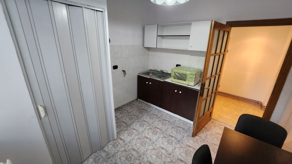 Spatiu birouri 140 mp - Poză 16