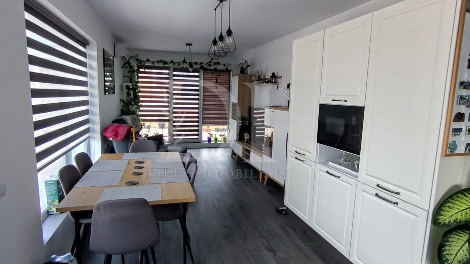 Apartament la cheie / terasa de 88 mp / Zona Cetati - Poză 1