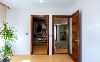 Casă/Vilă modernă de vânzare la intrare în Bogdan Vodă, județul Bacău. - Poză 43