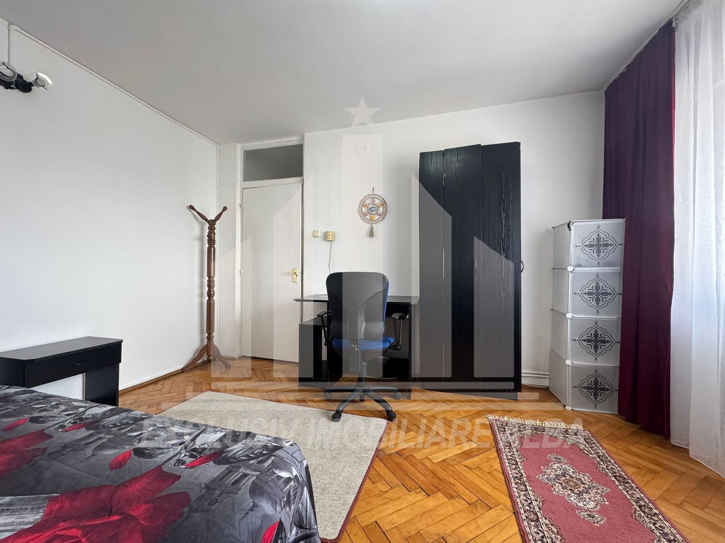 Garsoniera decomandata de inchiriat, Cetate - M-uri - Poză 3