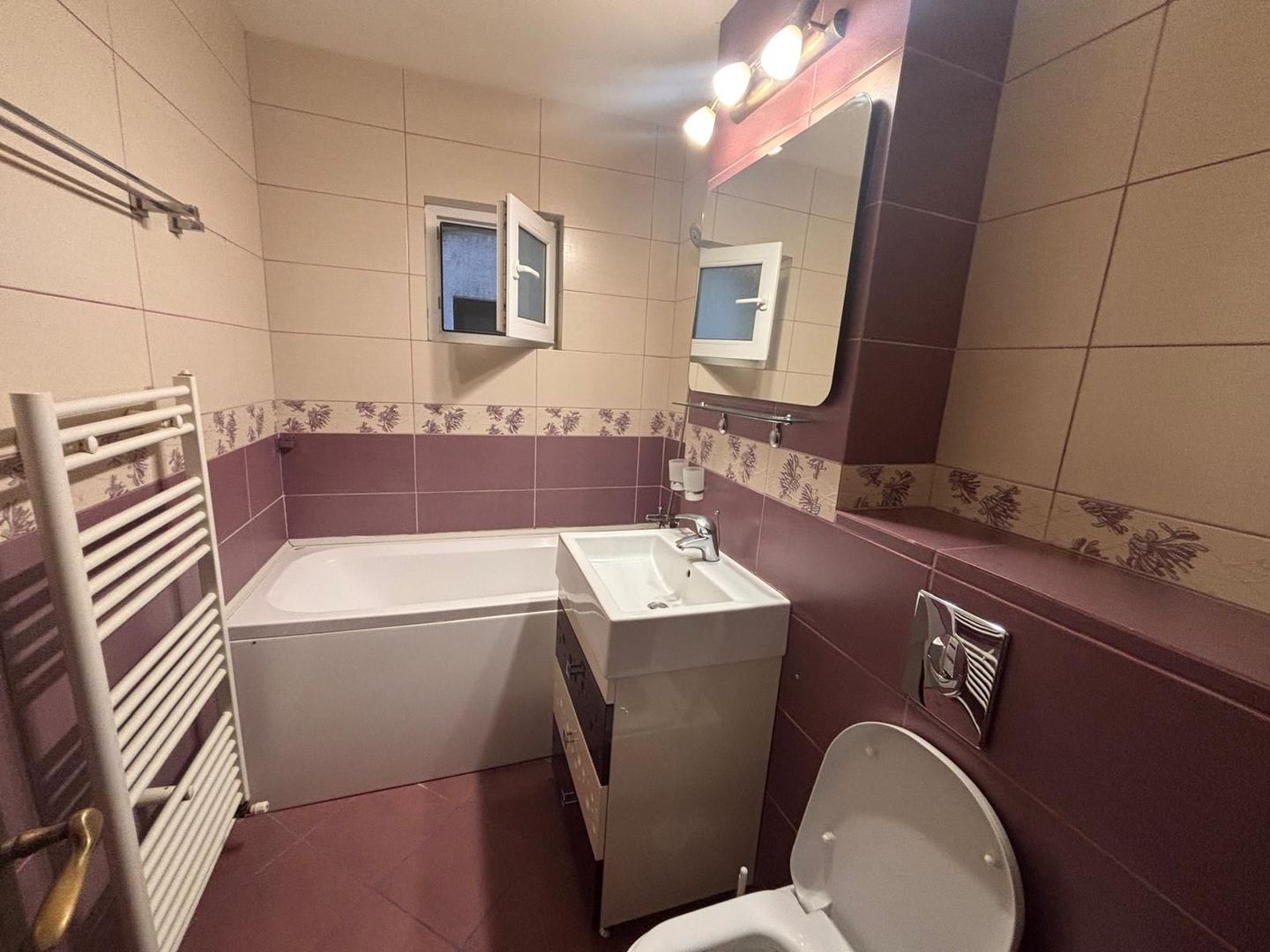 De inchiriat – Apartament 3 camere, 85 mp, partial mobilat - Poză 9