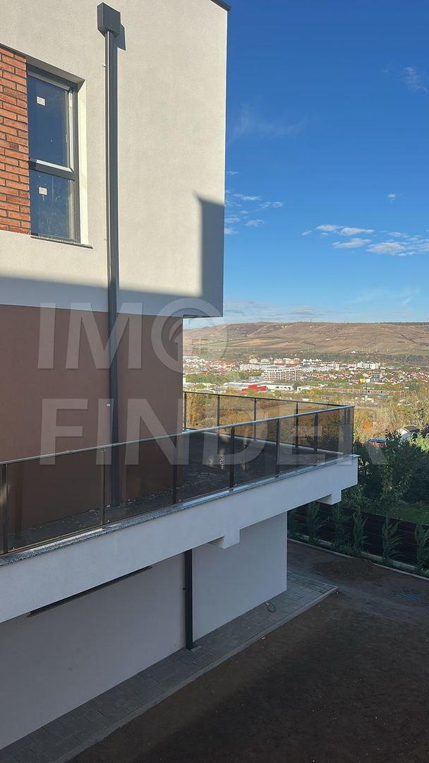 Casă în Florești, zona Vivo: 189 mp utili,  116 mp pe terase - Poză 37