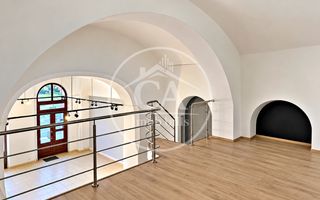 Spatiu comercial ultracentral de închiriat  Oradea - Poză 4
