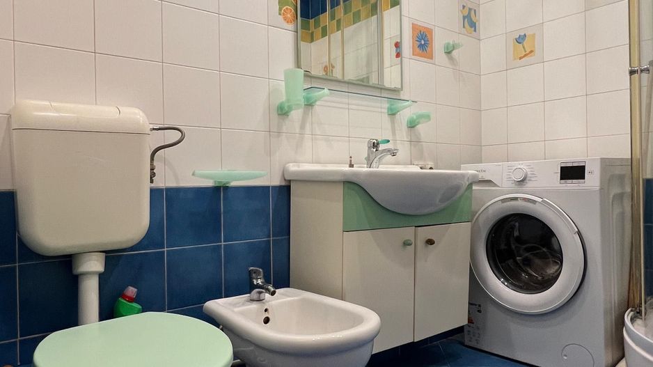 Apartament cu Panoramă Deosebită | Panduri - Cotroceni | Bloc Monolit 1990 - Poză 13