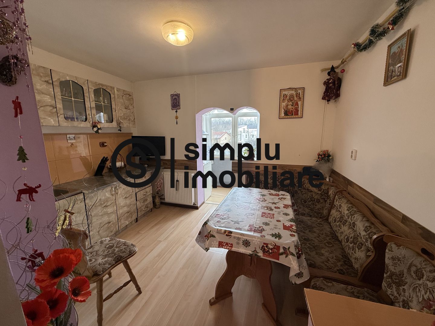 3 decomandate, et 2/4, 1 Mai - 140 000 Euro - Poză 11