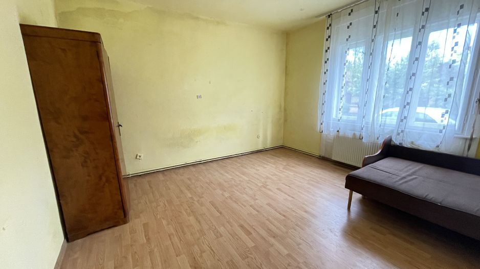 CASA CU TEREN MARE IN ZONA MEHALA - Poză 8