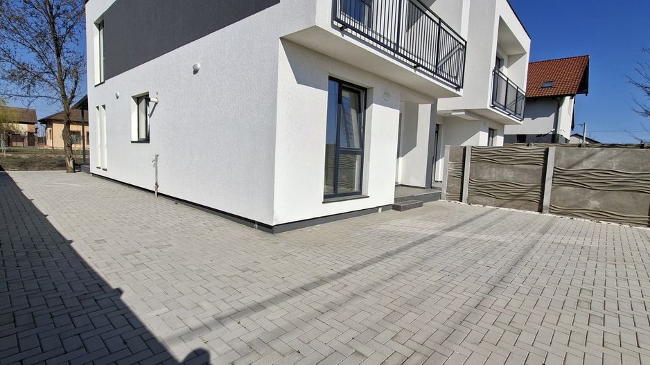 Duplex finalizat la cheie cu 5 camere - Poză 2