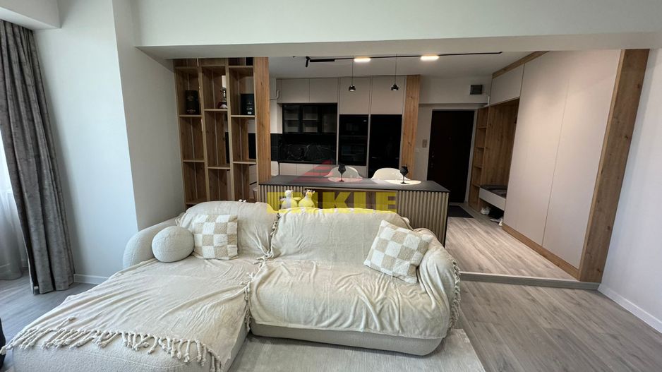 De vânzare – Apartament 4 camere, 102 mp, zona Bazar - Poză 11