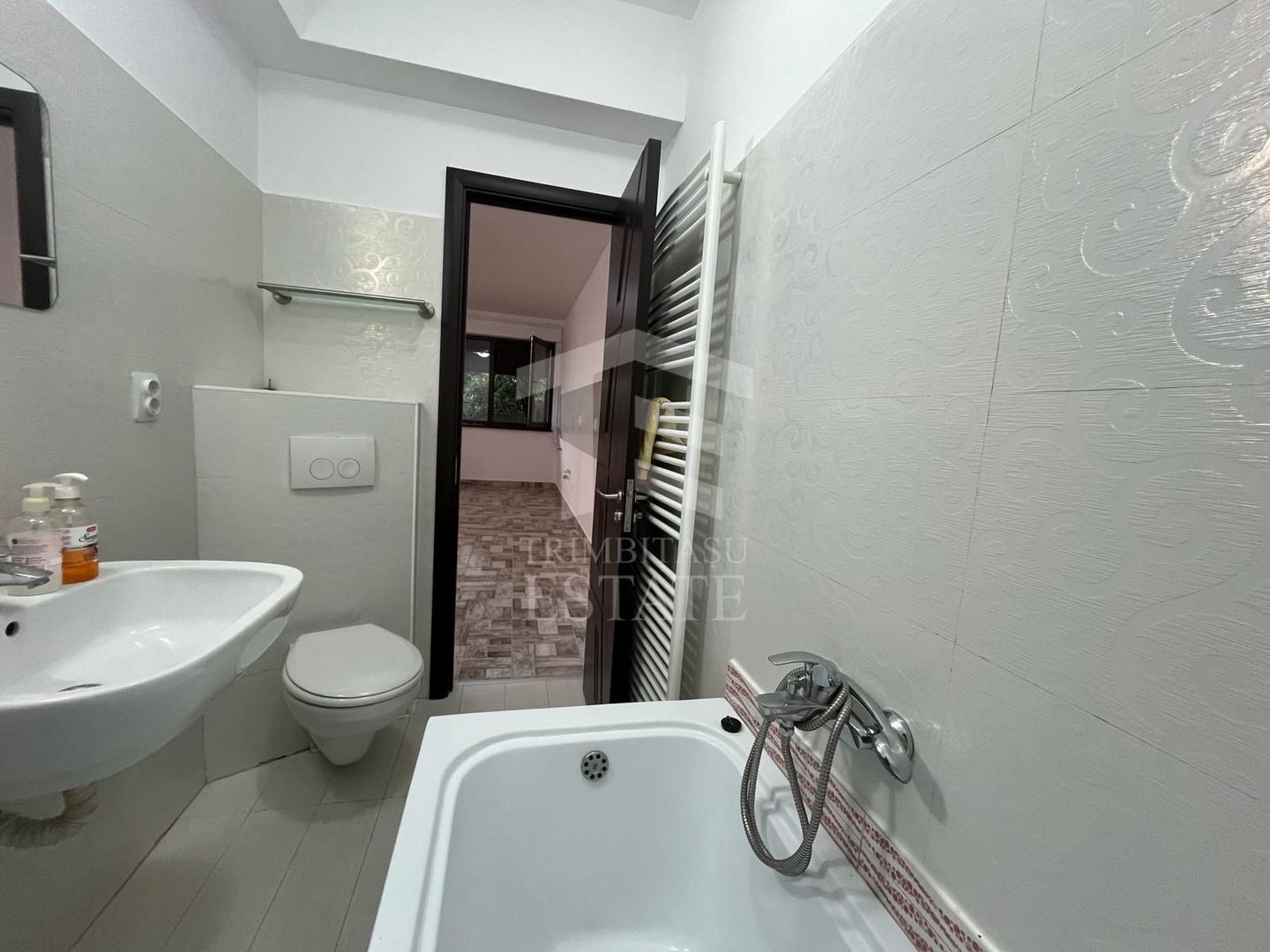 Comision 0 Apartament 3 cam Bucuresti Noi ,deosebit; suprafata mare - Poză 12