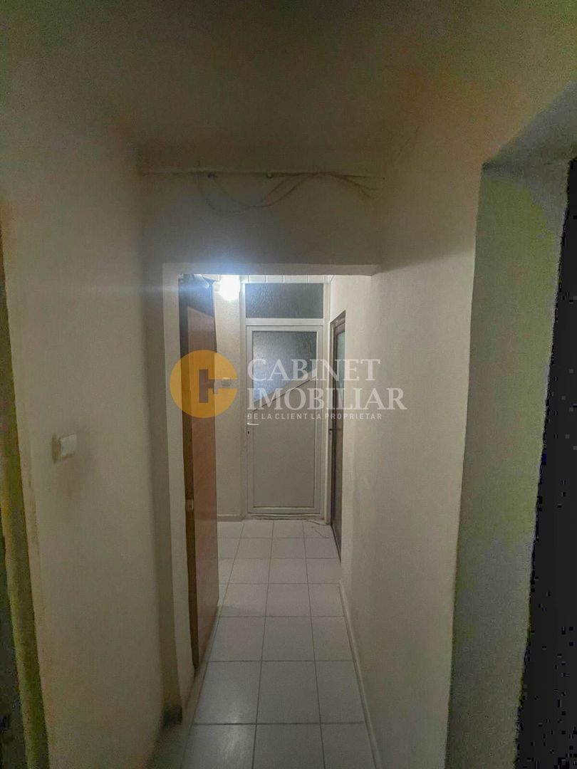 Apartament 4 camere decomandat - Poză 6