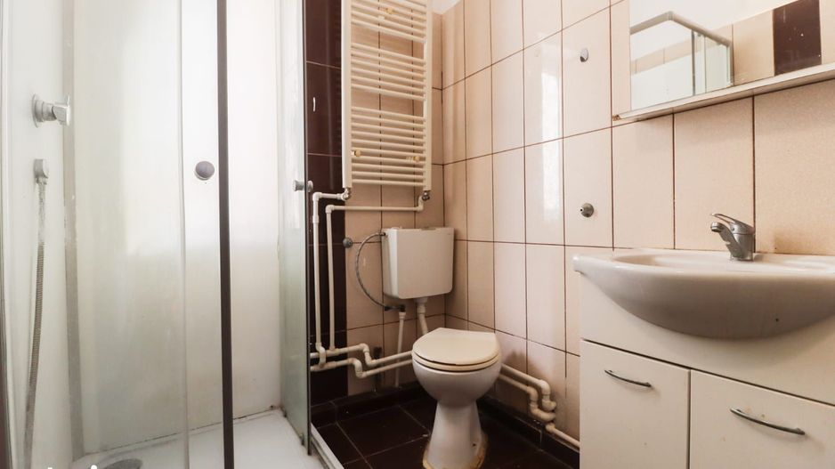 Apartament cu 3 camere, la 2 minute de metrou Piața Muncii - Poză 9