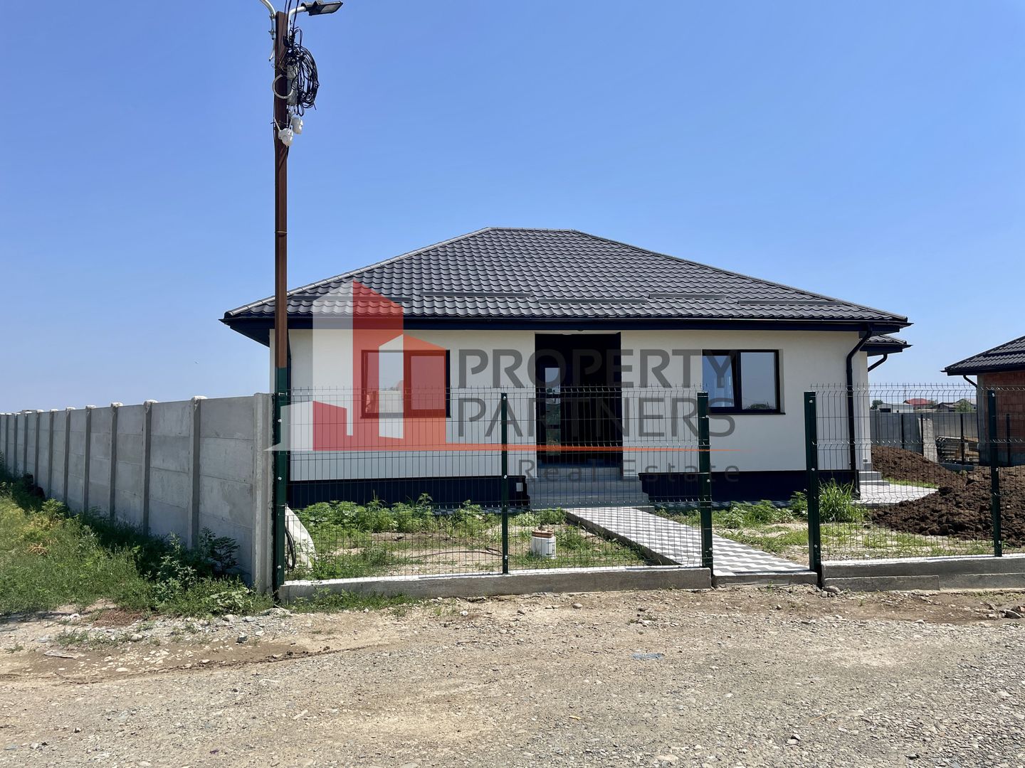 Casa în comuna Sabareni, judetul Giurgiu. - Poză 1