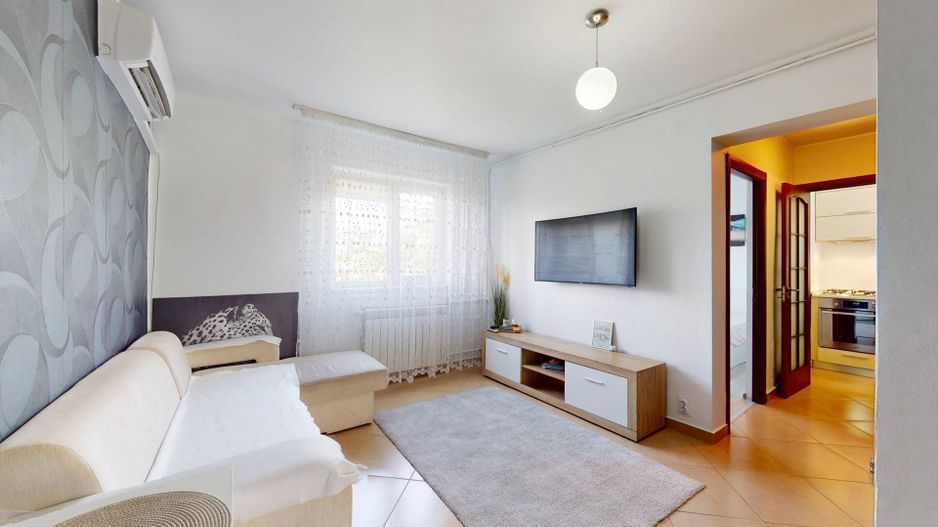 RAHOVA - Aleea Pricopan | 2 Camere Gata de Mutat sau Investiție - Poză 1