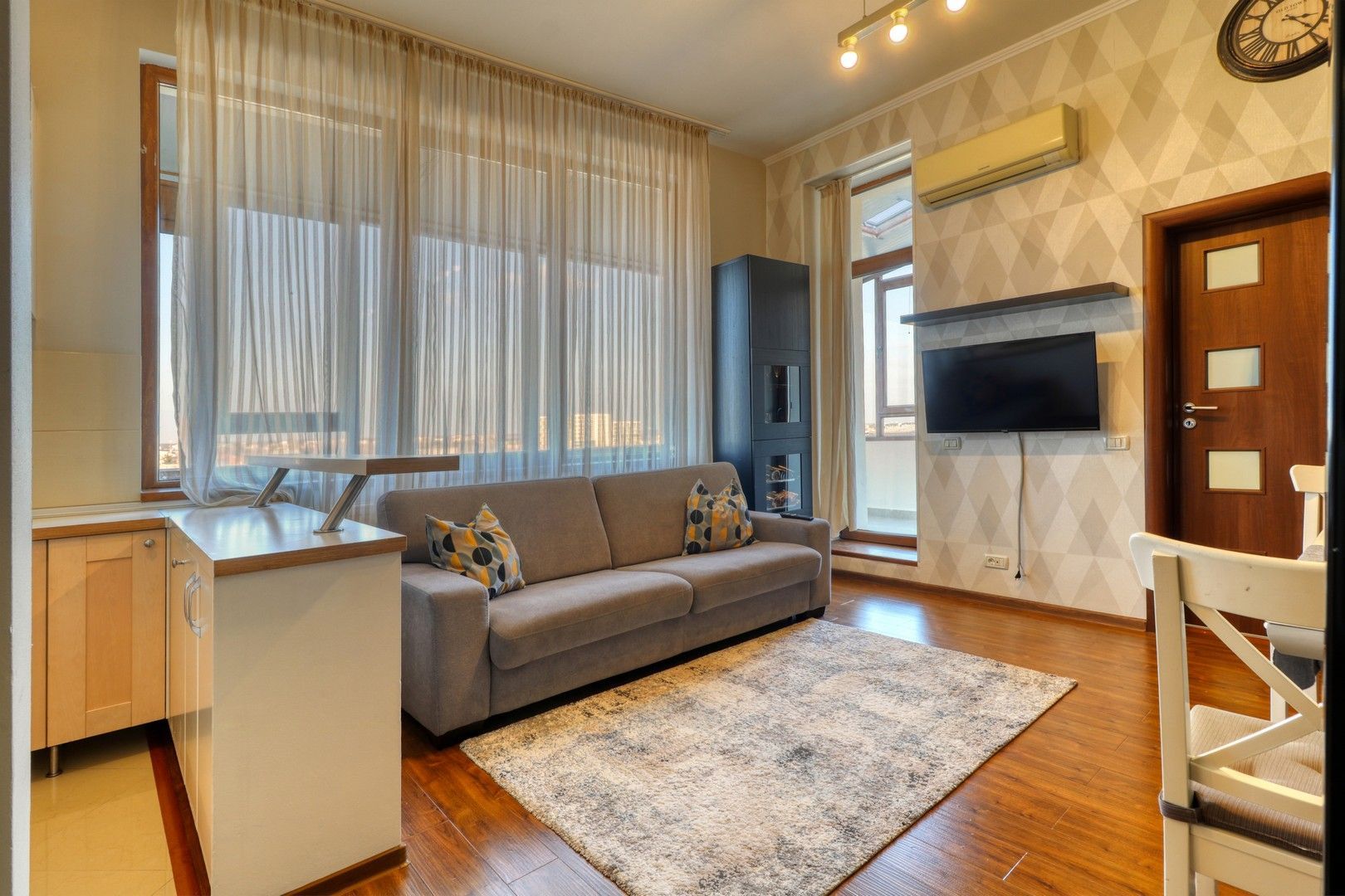 Bucurestii Noi- Dămăroaia- 2 camere, 50 mp- View spectaculos! - Poză 2