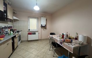 Etaj 2, centrala proprie, ideal pentru investitie - Complex