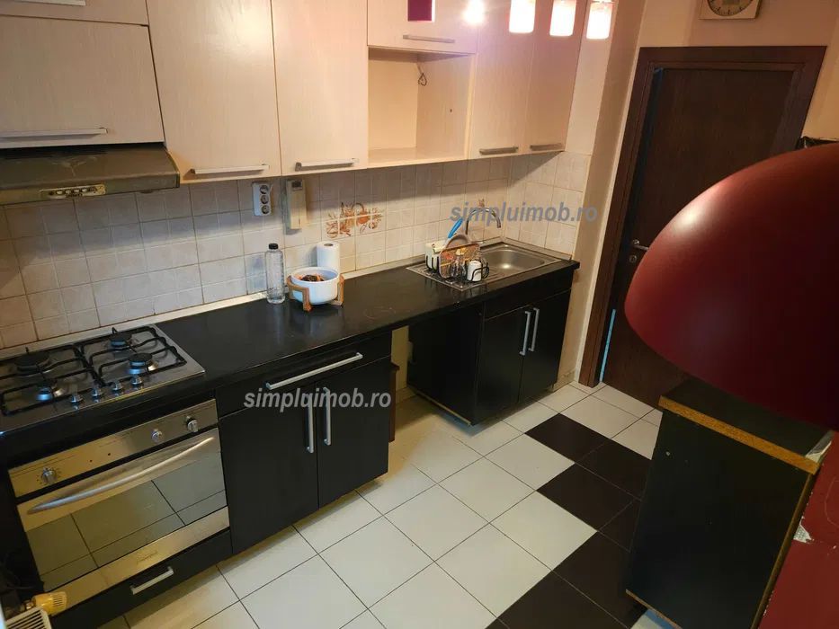 3 Camere Decomandat Renovat Ozana - Poză 6