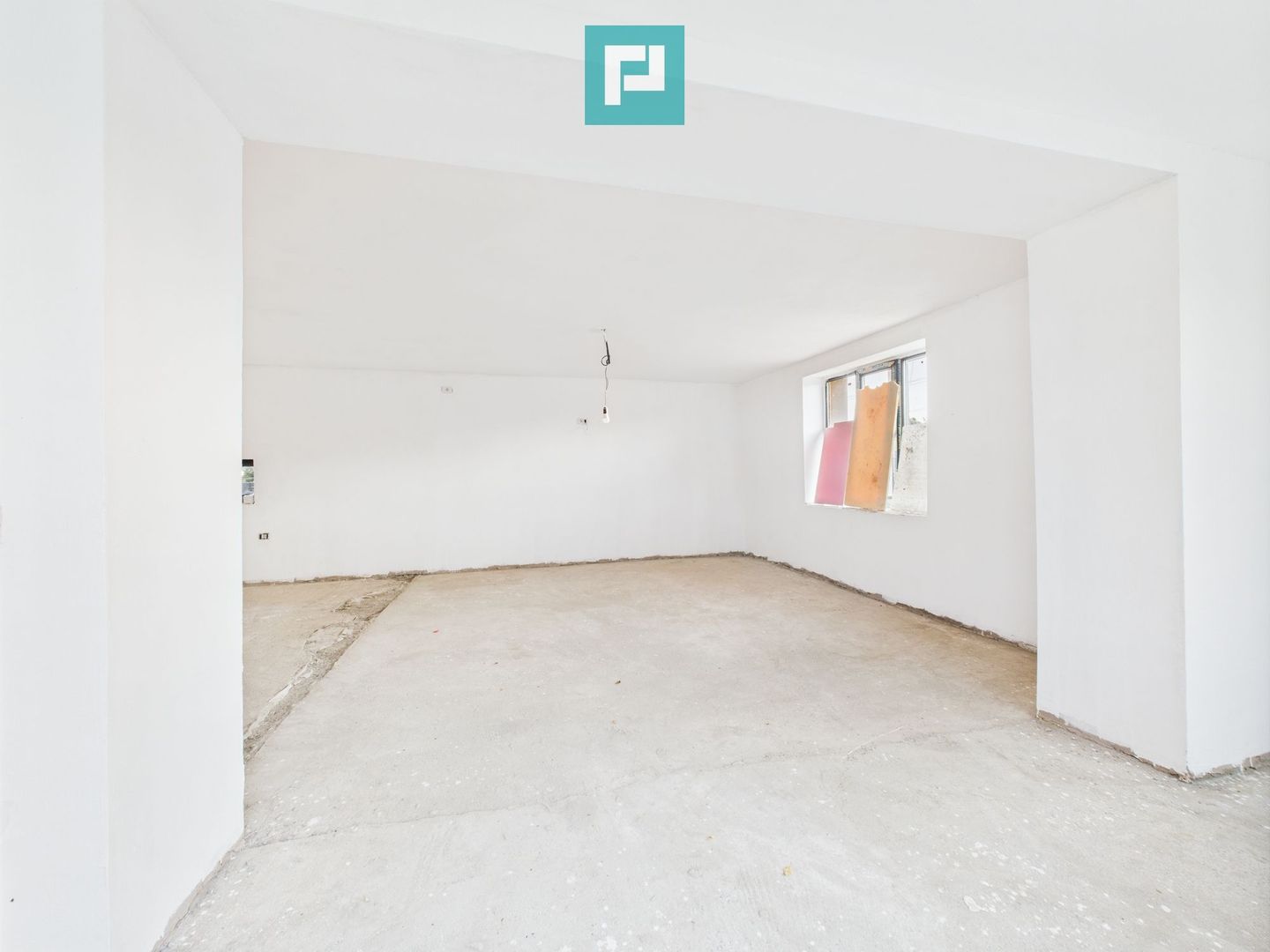 Casă cu 3 camere în Galșa, Arad, teren 1197 mp - Poză 2