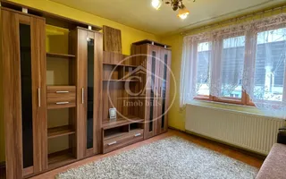 Casa de vânzare cu 8 camere de tip P+E+M in zona Rogerius, Oradea - Poză 18