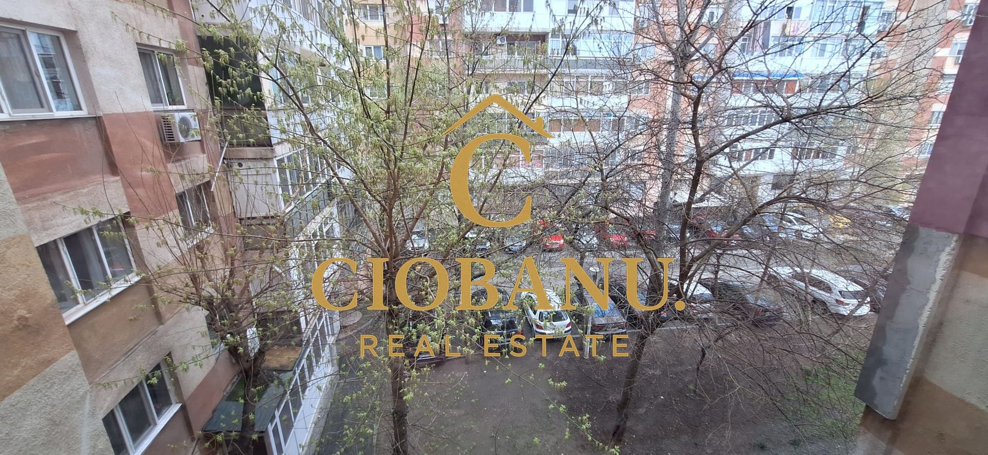 Apartament etaj 3/8 decomandat zona 1 Mai-Sara de vanzare - Poză 11