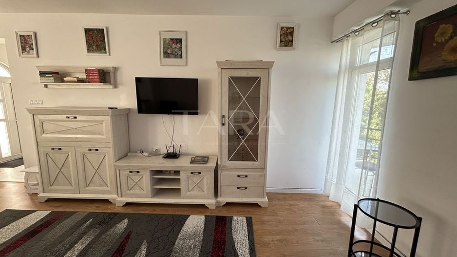 Casă spațioasă cu curte și livadă – Gheorgheni, - Poză 1