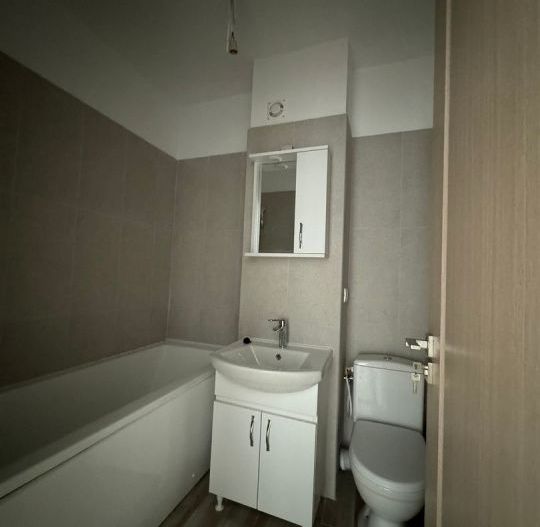 Apartament 2 camere decomandat finalizat, acte, TVA inclus - Poză 12