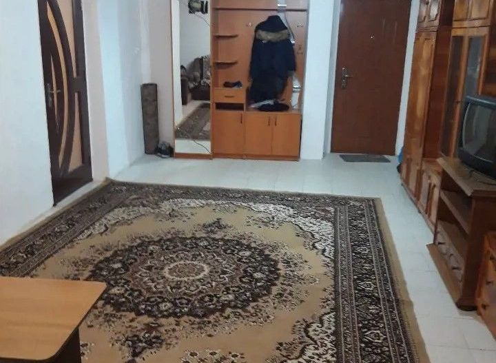 Etaj 2  zona Lipovei 2 camere centrala proprie - Poză 2