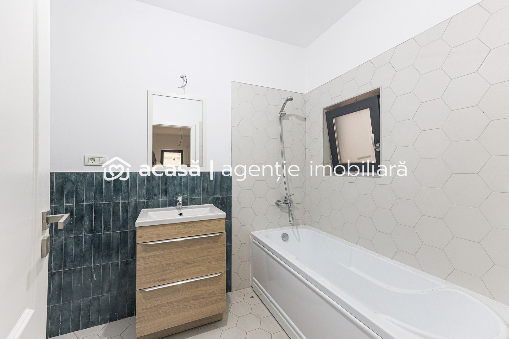 VÂNDUT! Apartament 2 camere, imobil nou, parcare inclusă - Poză 10