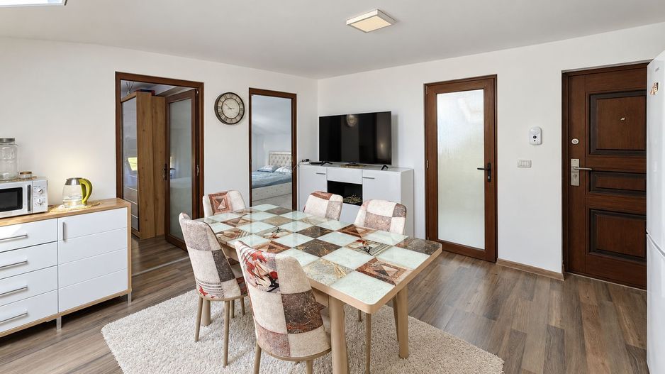Apartament 2 dormitoare, zona Vlaicu, complet mobilat și utilat - Poză 10