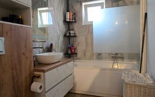 Apartament 2 camere decomandate 53 mp zona Eroilor - Poză 13