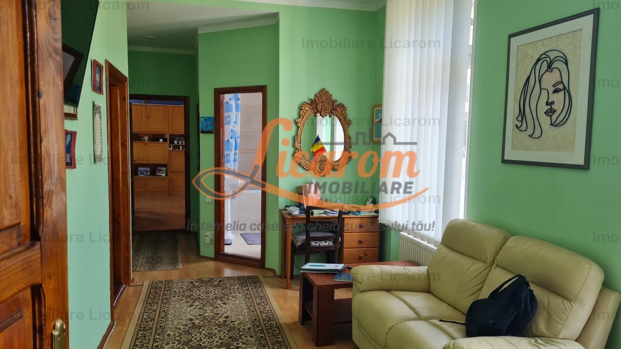 Apartament 3 camere la casa Centru Istoric utilat,mobilat 265000Eur - Poză 9