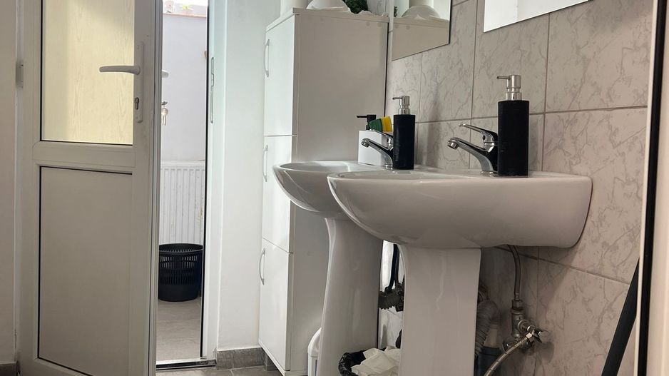 SPATIU BARTOLOMEU SHOWOORM - Poză 12