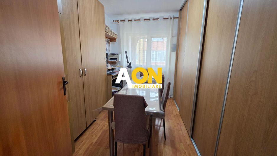 Apartament 4 Camere, 2 Bai, Etaj 3, Zona Cetate - Poză 9